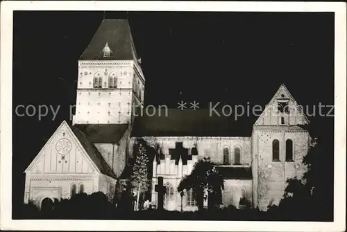 Ratzeburg Dom Heinrichs des Loewen Domfriedhof Nachtaufnahme Kat. Ratzeburg