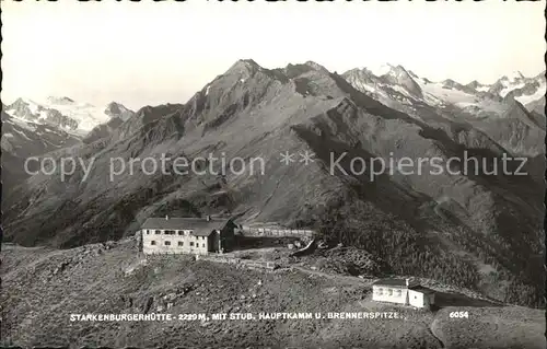 Starkenburgerhuette mit Stubaier Hauptkamm und Brennerspitze Kat. Neustift im Stubaital