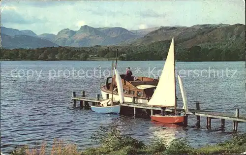 Langdale Valley Head of Windermere and Langdale Pikes Kat. United Kingdom