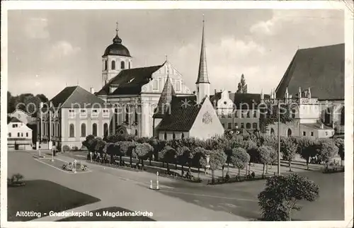 Altoetting Gnadenkapelle und Magdalenakirche Kat. Altoetting