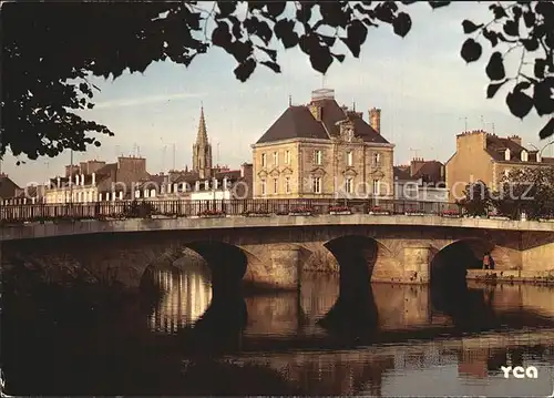 Pontivy Au dessus du Blavet Pont de Clisson Clocher Basilique Notre Dame de la Joie Kat. Pontivy