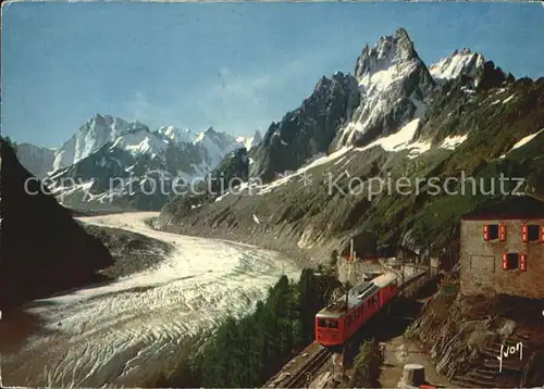 Chamonix Mer de Glace train du Montenvers les Grandes Jorasses les Grands Charmoz Gletscher Kat. Chamonix Mont Blanc