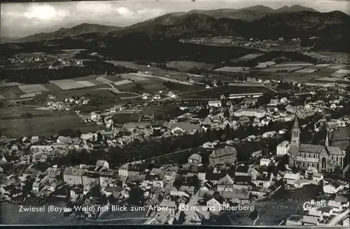 Zwiesel Niederbayern Fliegeraufnahme Arber Silberberg / Zwiesel /Regen LKR