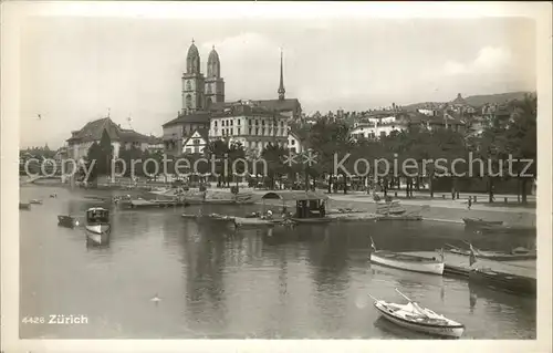 Zuerich Limmat Grossmuenster / Zuerich /Bz. Zuerich City