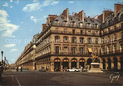 Paris Place des Pyramides La statue de Jeanne d Arc et la rue de Rivoli Kat. Paris