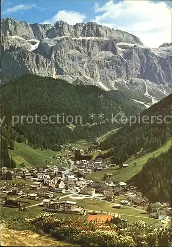 Selva dei Molini Wolkenstein im Groedental mit Sellastock Kat. Muehlwald