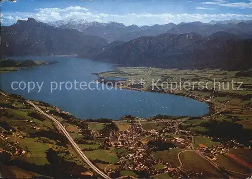 Mondsee Salzkammergut mit Schafberg Hoher Dachstein Fliegeraufnahme Kat. Mondsee