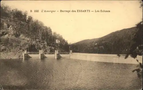 Saint-Amandin Barrage des Essarts Les Ecluses * / Saint-Amandin /Arrond. de Saint-Flour