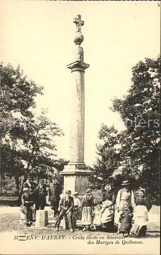 Auray Croix elevee en souvenir des Martyrs de Quiberon Kat. Auray