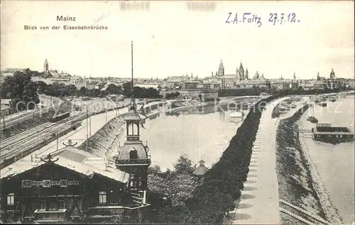 Mainz Rhein Blick von der Eisenbahnbruecke