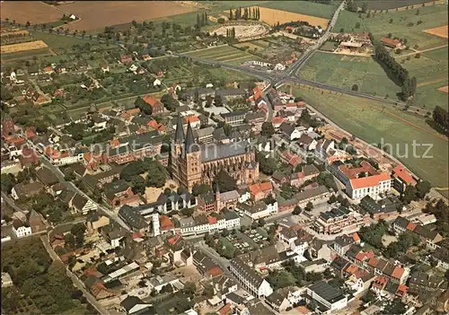 Xanten Fliegeraufnahme Stadt und roemisches Amphitheater Kat. Xanten