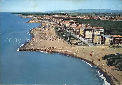 Marina di Cecina Strand Fliegeraufnahme