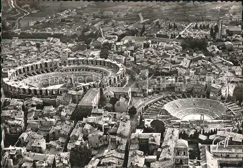Arles Bouches du Rhone Luftaufnahme Antikes Theater Arena Kat. Arles