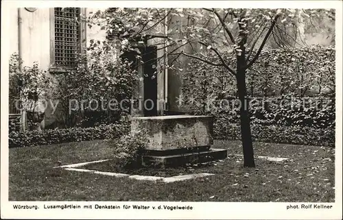 Wuerzburg Lusamgaertlein mit Denkstein fuer Walter von der Vogelweide Kat. Wuerzburg