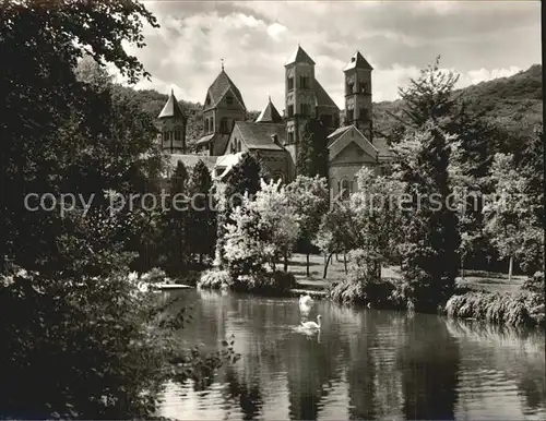 Maria Laach Glees Abteikirche Blick vom Schwanenweiher