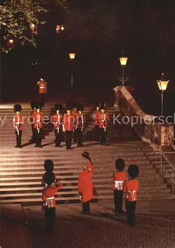 Leibgarde Wache Ceremony of the Keys Tower of London  Kat. Polizei