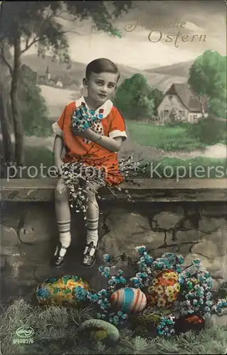 Foto Amag Nr. 64187 6 Kind Ostern Ostereier Weidenkaetzchen Blumen  Kat. Fotografie