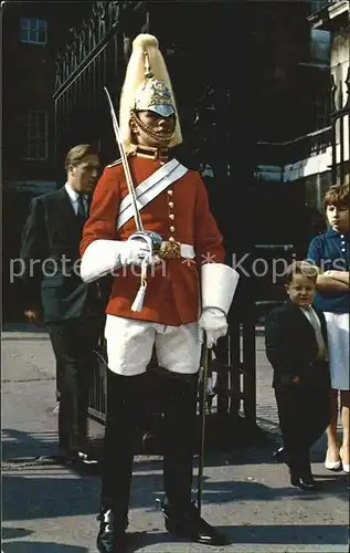 Leibgarde Wache Lifeguards man on Duty Whitehall  Kat. Polizei