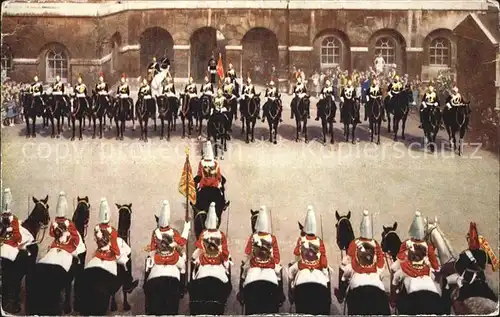 Leibgarde Wache Changing of the Guard Horse Guards  Kat. Polizei