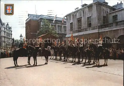 Leibgarde Wache London Changing of the Guard Horse Guards Building  Kat. Polizei