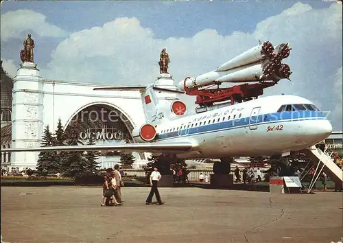 Flugzeuge Zivil Aeroflot Yak 42 USSR Exhibition of Economic Achievements  Kat. Airplanes Avions