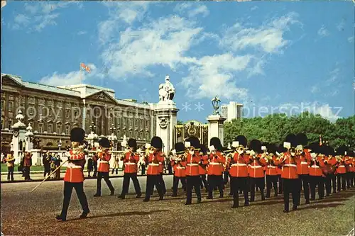 Leibgarde Wache Guards Band Buckingham Palace London  Kat. Polizei