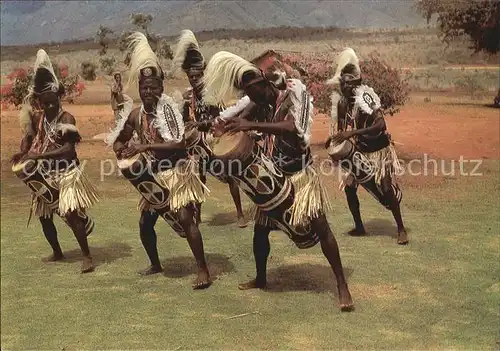 Typen Afrika Traditional Dancers Lunch Time Entertainment Taita Hills Lodge 