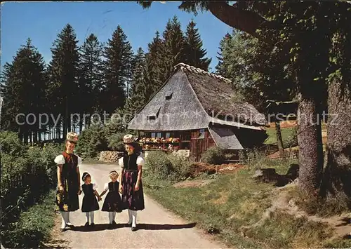 Trachten Schwarzwald Maedchen Kinder Schwarzwaldhaus Kat. Trachten