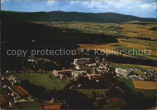 Alexandersbad Bad Blick auf Ochsenkopf und Schneeberg Fichtelgebirge Fliegeraufnahme Kat. Bad Alexandersbad