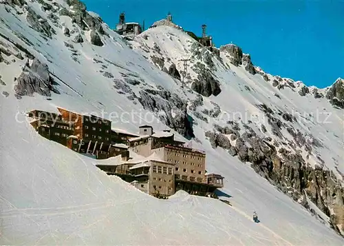 Garmisch Partenkirchen Berghotel Schneefernerhaus mit Zugspitzgipfel Kat. Garmisch Partenkirchen