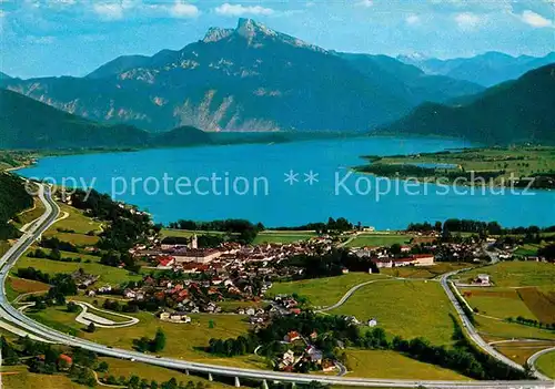 Mondsee Salzkammergut mit Schafberg Autobahn Salzburg Wien Fliegeraufnahme Kat. Mondsee