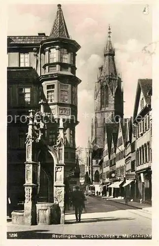 Reutlingen Tuebingen Lindenbrunnen und Marienkirche