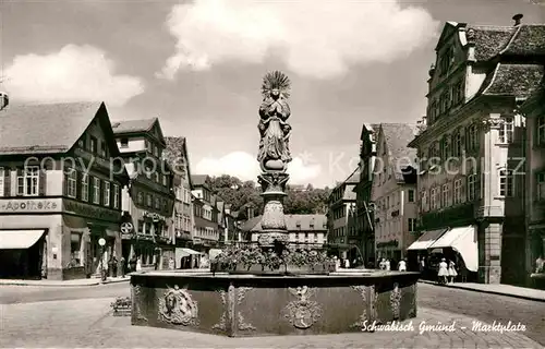 Schwaebisch Gmuend Marktplatz Marienbrunnen Kat. Schwaebisch Gmuend