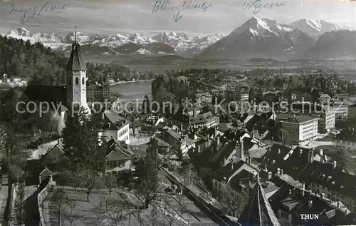 Thun BE Blick ueber die Stadt zu den Alpen Kat. Thun