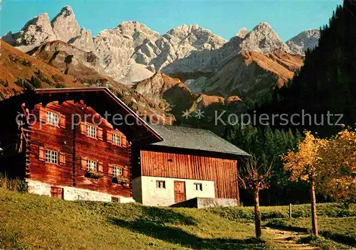 Einoedsbach Bergbauernhof Herbststimmung Allgaeuer Alpen Kat. Oberstdorf