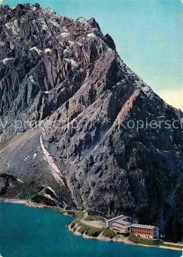 Luenersee Vorarlberg mit Douglasshuette Gebirgspanorama Kat. Vandans