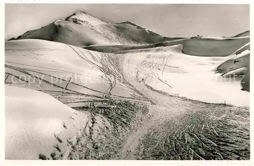 Parsenn Weissfluhjoch Schussabfahrt von der Bretterwand Skigebiet Kat. Parsennfurgga