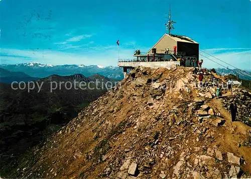 Lenzerheide GR Rothorngipfel mit Staetzerhorn im Hintergrund Buendner Oberland Fernsicht