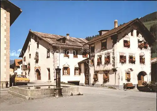 Berguen Bravuogn GR Dorfpartie mit Brunnen / Berguen /Bz. Albula