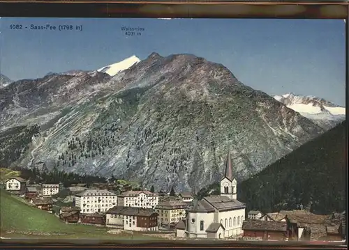 AK / Ansichtskarte Saas Fee Blick auf Saas Fee und Weissmies Kuenstlerkarte Kat. Saas Fee