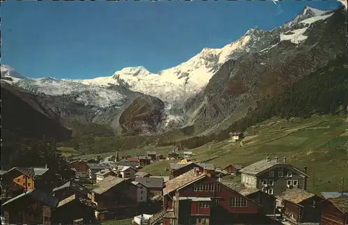 AK / Ansichtskarte Saas Fee mit Alphubel und Taeschhorn Kat. Saas Fee