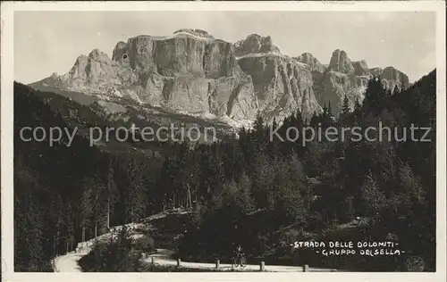 AK / Ansichtskarte Dolomiten Strassenpartie Kat. Italien