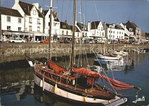 AK / Ansichtskarte La Trinite sur Mer Les quais du vieux port Bateau a voile Segelboot Kat. La Trinite sur Mer