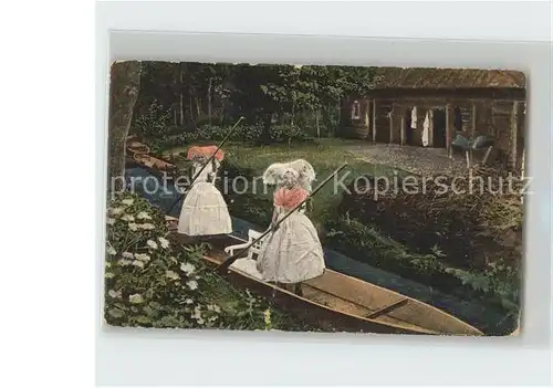 AK / Ansichtskarte Luebbenau Spreewald Idyll Kahn Trachten Kat. Luebbenau