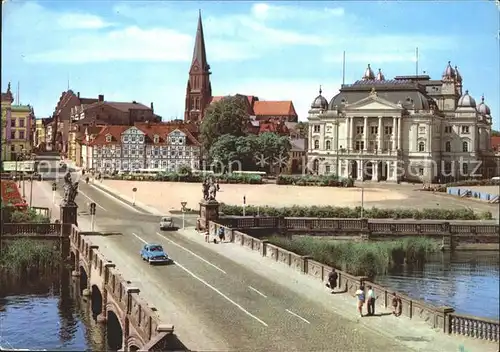 AK / Ansichtskarte Schwerin Mecklenburg Dom Theater Bruecke Kat. Schwerin