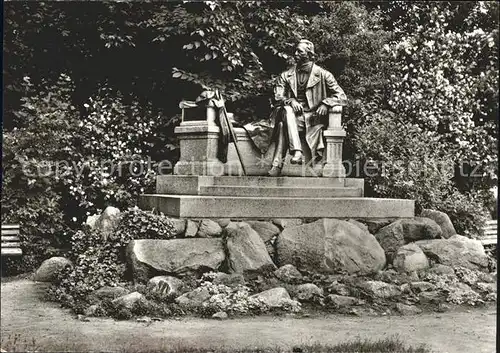 AK / Ansichtskarte Neuruppin Theodor Fontane Denkmal Kat. Neuruppin