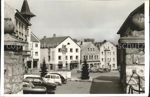 AK / Ansichtskarte Hemau Ortspartie Brunnen Apotheke Kat. Hemau