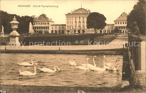 AK / Ansichtskarte Muenchen Schloss Nymphenburg Schwanenteich Kat. Muenchen