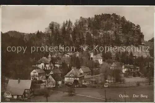 AK / Ansichtskarte Oybin Ortsansicht mit Kirche Berg Oybin Zittauer Gebirge Kat. Kurort Oybin