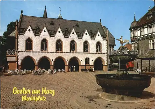 AK / Ansichtskarte Goslar Marktplatz Rathaus Marktbrunnen Kat. Goslar